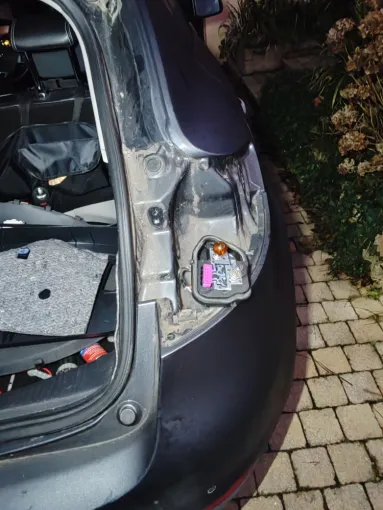 Recherche de panne feux arrière droit Mégane 3 , Plaisir, PROG/TUNERS