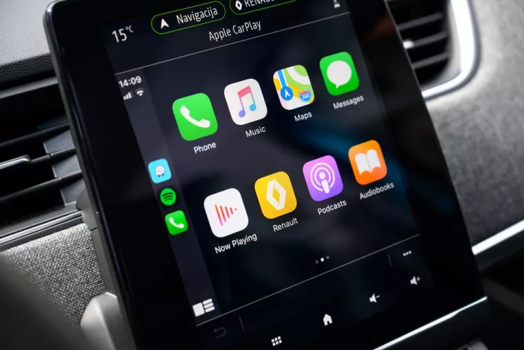 À qui faire appel pour installer un carplay dans une voiture ancienne Peugeot ?, Plaisir, PROG/TUNERS