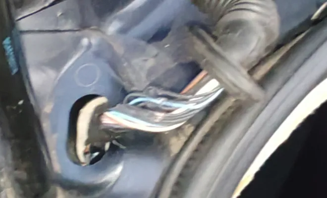 Recherche de panne feux arrière droit Mégane 3 , Plaisir, PROG/TUNERS