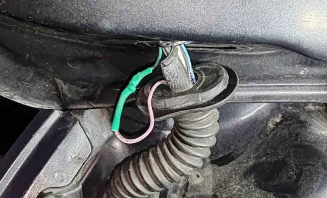 Recherche de panne feux arrière droit Mégane 3 , Plaisir, PROG/TUNERS