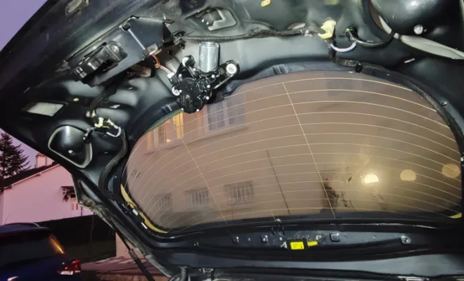 Recherche de panne feux arrière droit Mégane 3 , Plaisir, PROG/TUNERS